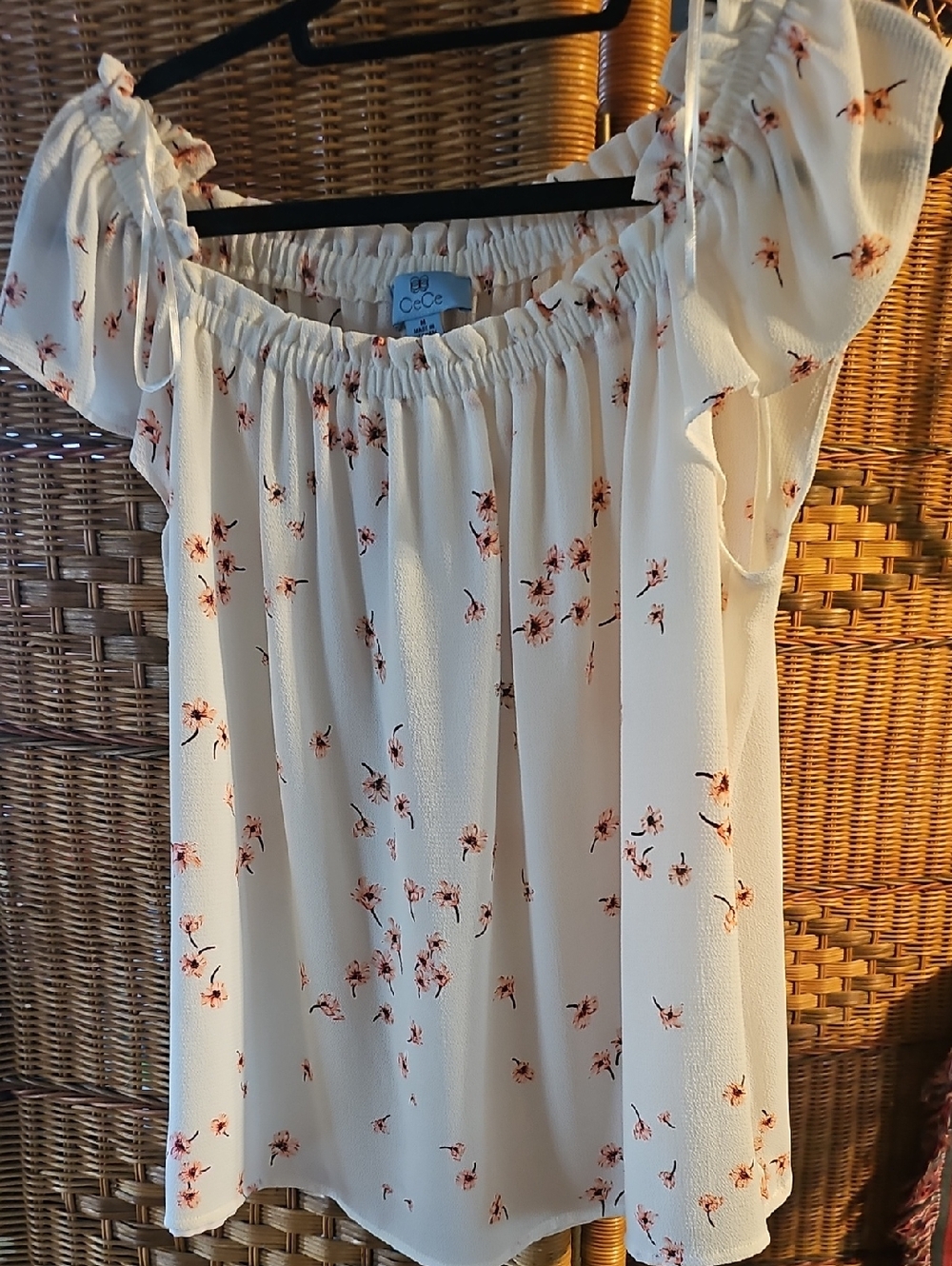 CeCe Cream Floral Off-Shoulder Women's Top
